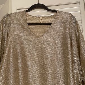 Shimmer v neck top